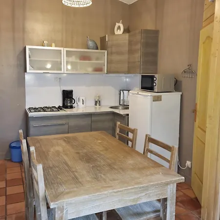 Pousterle De - Piscine & Hammam