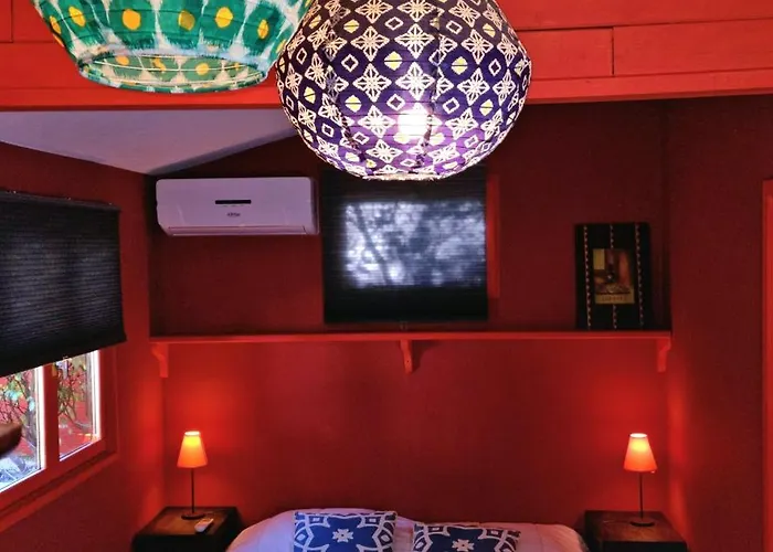 Pousterle De - Piscine & Hammam