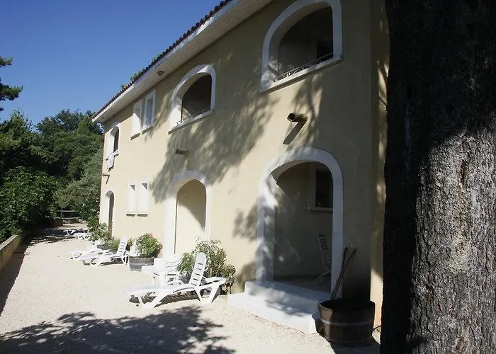 Pousterle De - Piscine & Hammam *