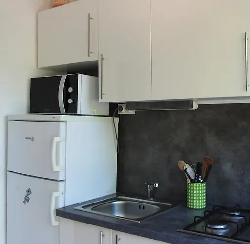 Lägenhet Pousterle De - Piscine & Hammam Sabran